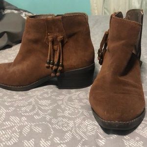 White mountain booties